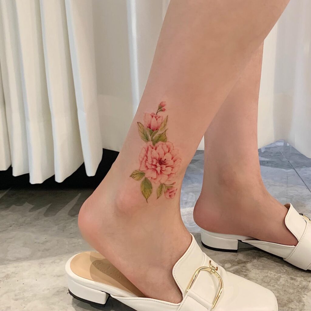 99+ Hình Xăm Bông Hoa Mini Đẹp – Xu Hướng Nghệ Thuật & Ý Nghĩa Sâu Sắc 2025 186056033 496168468258313 6440523178229218218 n