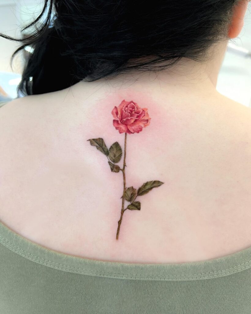 99+ Hình Xăm Bông Hoa Mini Đẹp – Xu Hướng Nghệ Thuật & Ý Nghĩa Sâu Sắc 2025 351034520 3051315368497689 1027954886839425182 n