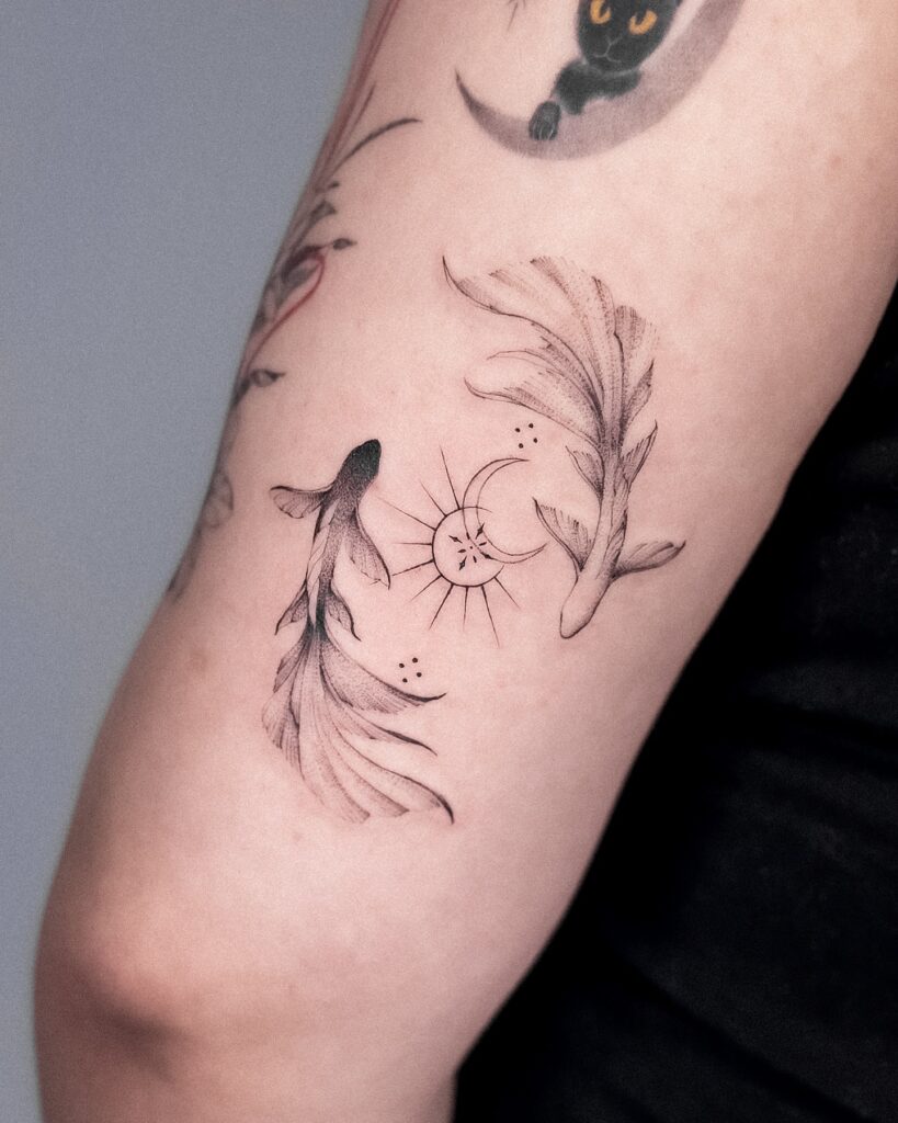 Hình Xăm Mệnh Thủy: Bí Quyết Thu Hút May Mắn và Tài Lộc 419831405 339965068876874 6085213101126516058 n