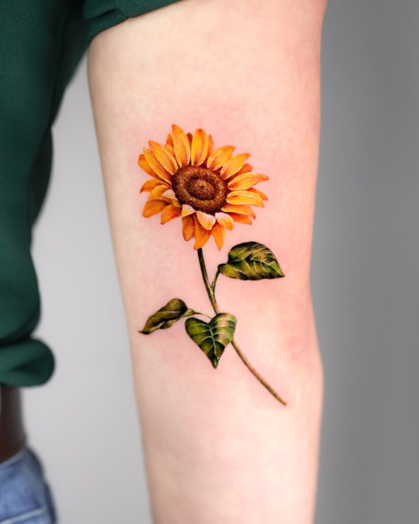 99+ Hình Xăm Bông Hoa Mini Đẹp – Xu Hướng Nghệ Thuật & Ý Nghĩa Sâu Sắc 2025 447306942 1175996850491797 7110574847153731540 n