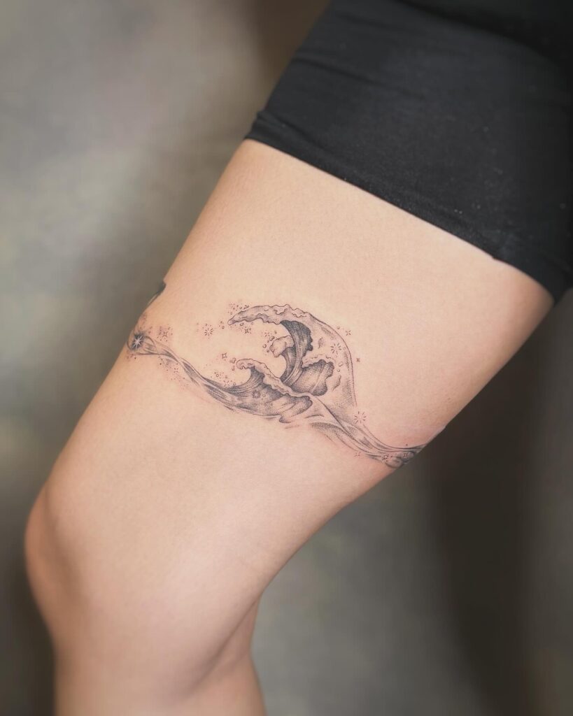 Hình Xăm Mệnh Thủy: Bí Quyết Thu Hút May Mắn và Tài Lộc 467312881 585866570786956 2360032608808346981 n