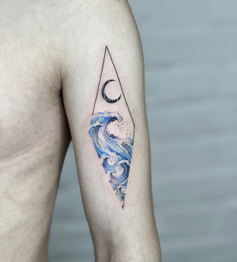 Hình Xăm Mệnh Thủy: Bí Quyết Thu Hút May Mắn và Tài Lộc 472346416 18458422729069967 4856820262592230096 n