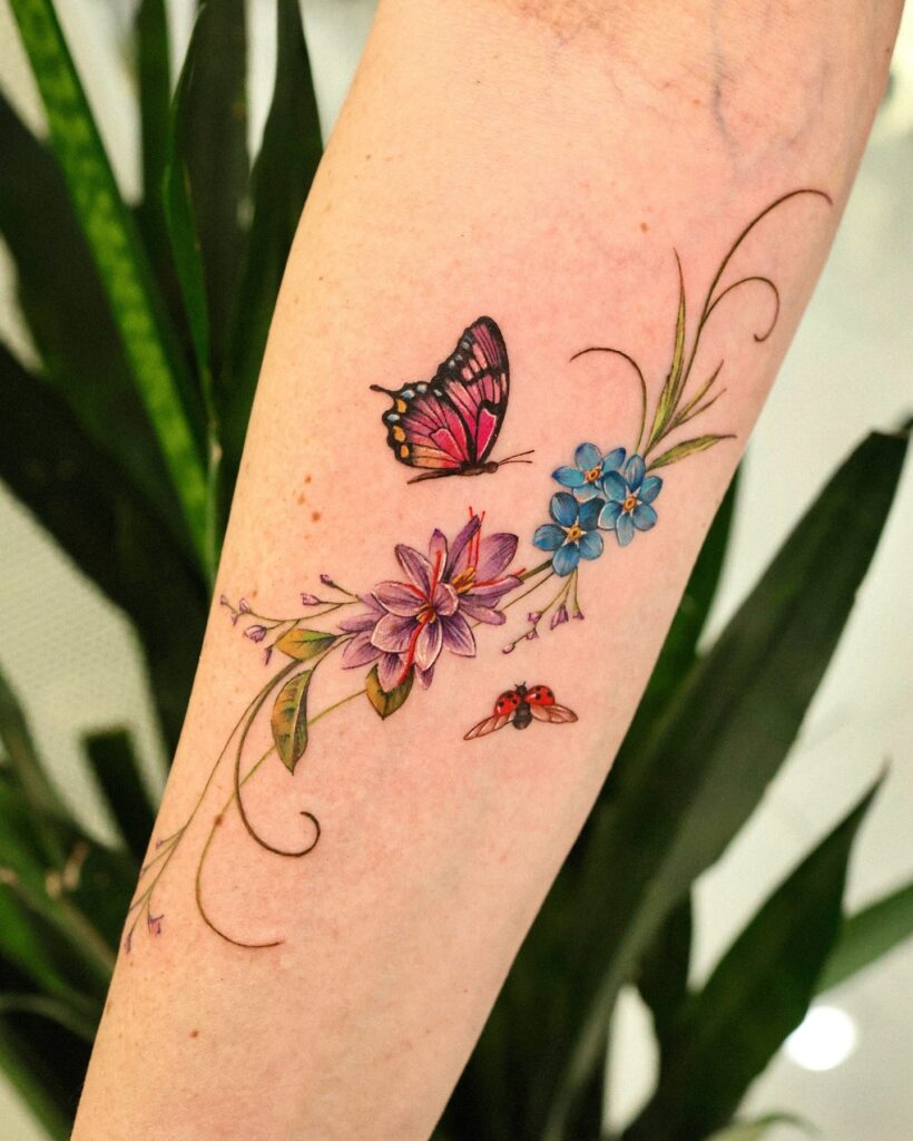 99+ Hình Xăm Bông Hoa Mini Đẹp – Xu Hướng Nghệ Thuật & Ý Nghĩa Sâu Sắc 2025 473052041 535412649533453 4403185605130404128 n