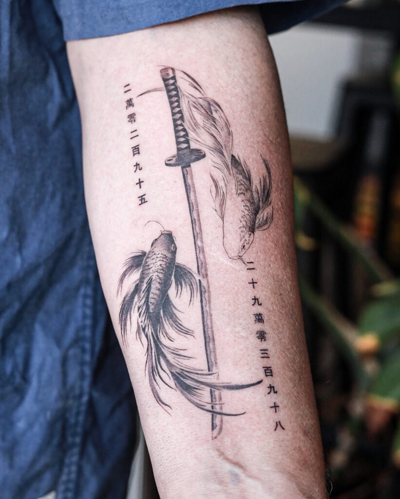 Hình Xăm Mệnh Thủy: Bí Quyết Thu Hút May Mắn và Tài Lộc 474986324 18345167050196674 8741755495781409090 n