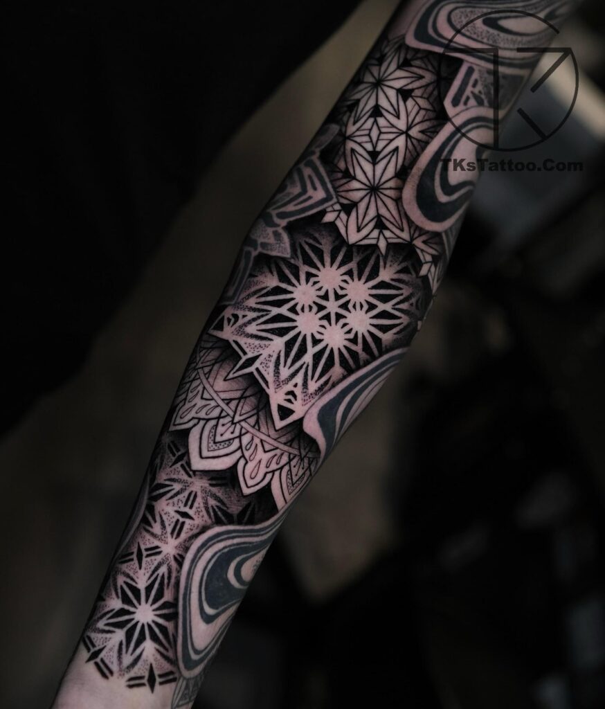 Những Mẫu Hình Xăm Mandala Đẹp & Ấn Tượng 2025 480743795 18486002596002387 8171552645692002200 n