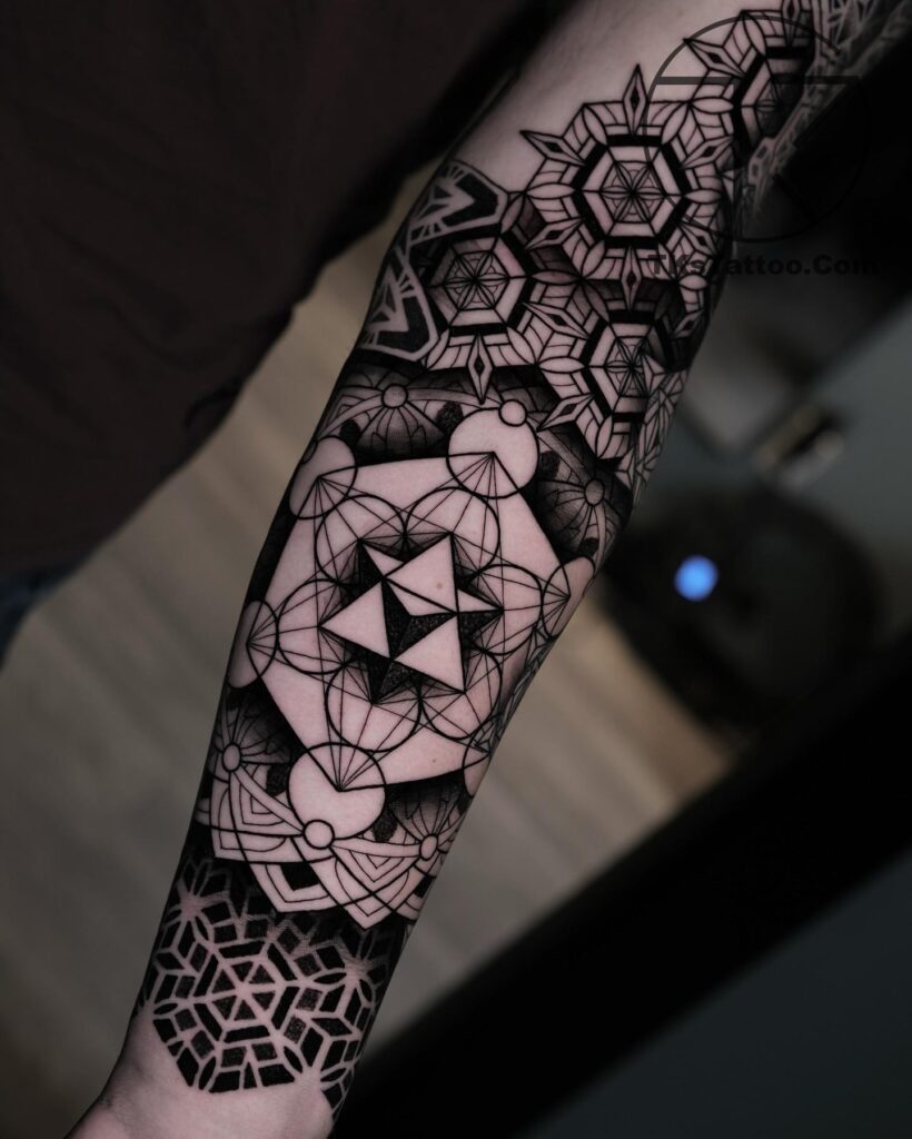 Những Mẫu Hình Xăm Mandala Đẹp & Ấn Tượng 2025 483267635 18489003994002387 876136405393107849 n