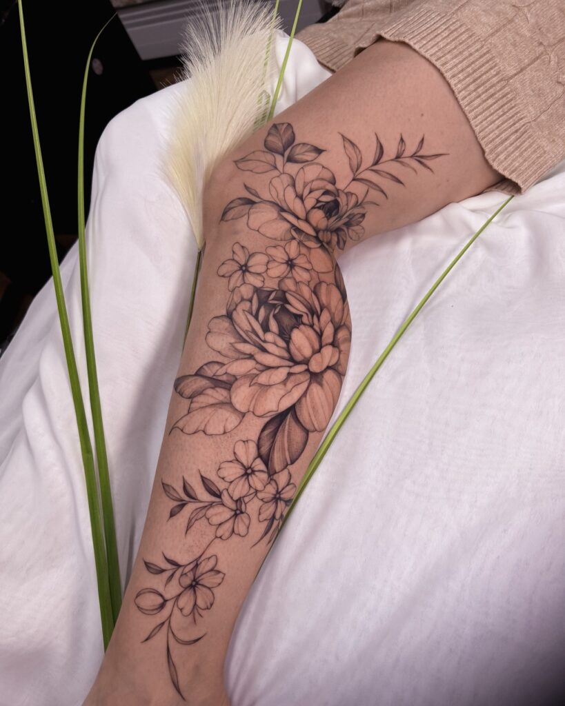 Hình xăm mệnh Mộc – 50+ Mẫu hình xăm phong thủy giúp cân bằng năng lượng và tăng sự tự tin hinh xam bong hoa net manh phong thuy