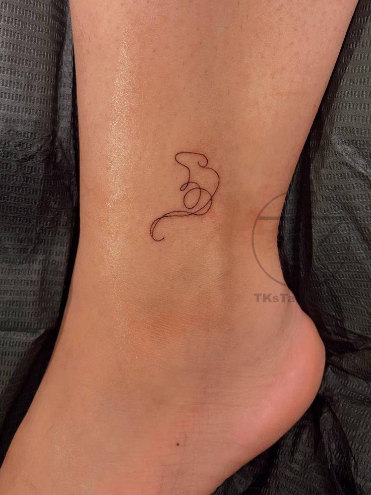 Top Hình Xăm Hợp Tuổi Tý Đẹp, Hút Tài Lộc & May Mắn Nhất 2026 | TKs Tattoo hinh xam line mini chuot